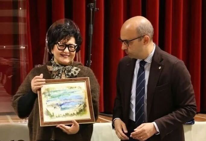 Lamezia, Giovanna Villella vince il Premio Letterario Nazionale Città di Forlì: secondo riconoscimento per la critica letteraria images Lamezia, Giovanna Villella vince il Premio Letterario Nazionale Città di Forlì: secondo riconoscimento per la critica letteraria