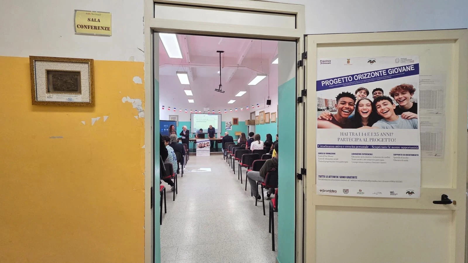 Catanzaro, la rete di  “Orizzonte Giovane” incontra gli studenti dell’IIS “V. Emanuele II – B. Chimirri”