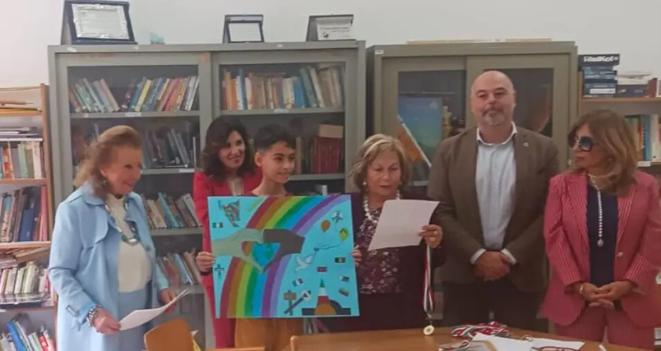 images L’Istituto 'Campanella' di Badolato ospita la cerimonia&nbsp;di&nbsp;premiazione del concorso "Poster  
per la pace"