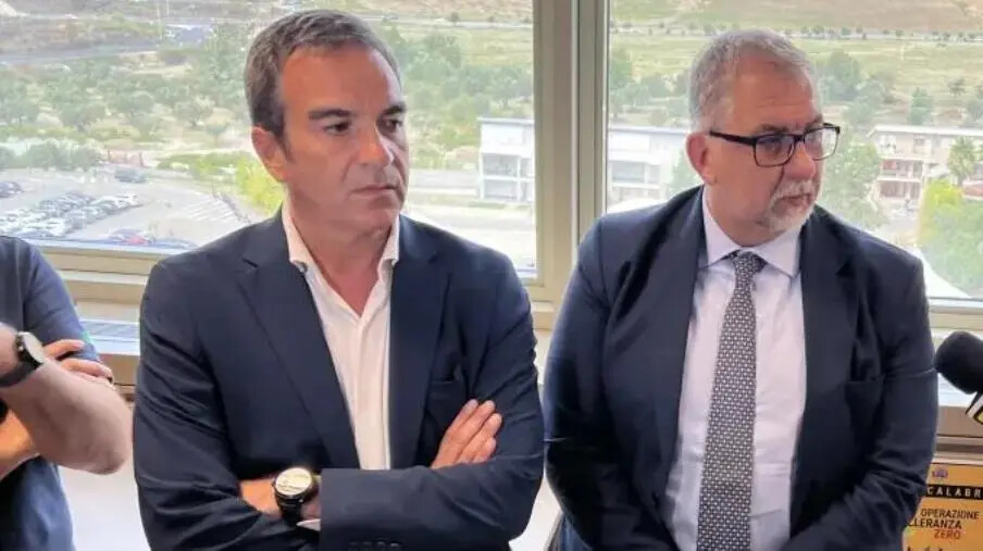 images Il capo della Protezione Civile Fabio Ciciliano in visita in Calabria: focus su innovazione e lotta agli incendi