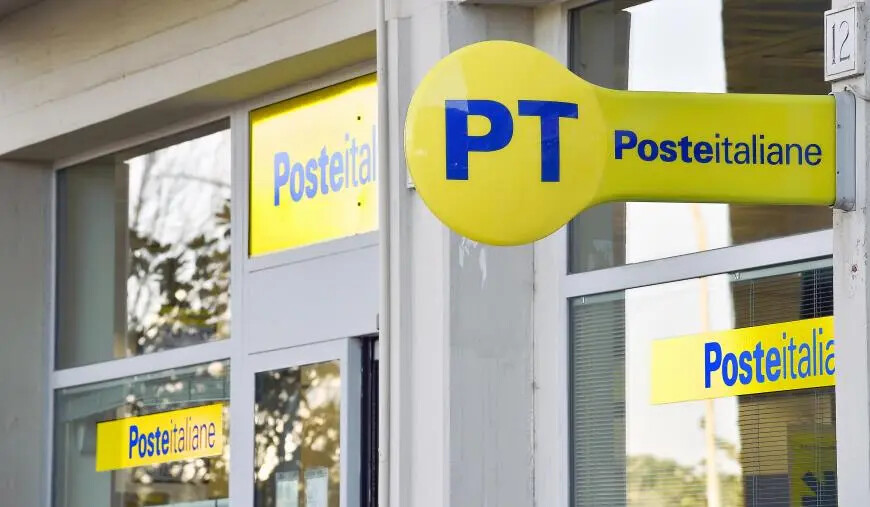 images Poste italiane: di nuovo operativo nella versione “polis” l’ufficio postale di Borgia