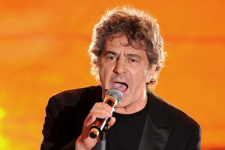 Torre di Ruggiero, Fausto Leali accende la festa della Madonna delle Grazie: musica, fede e pellegrinaggio