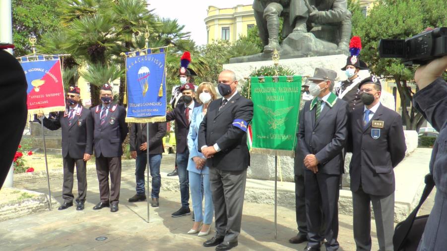 images 2 giugno. Le celebrazioni a Catanzaro 