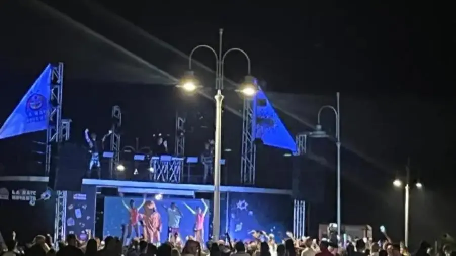 La pioggia non ferma la festa "Nave 90" sul lungomare 'Falcone e Borsellino' di Lamezia   images La pioggia non ferma la festa "Nave 90" sul lungomare 'Falcone e Borsellino' di Lamezia