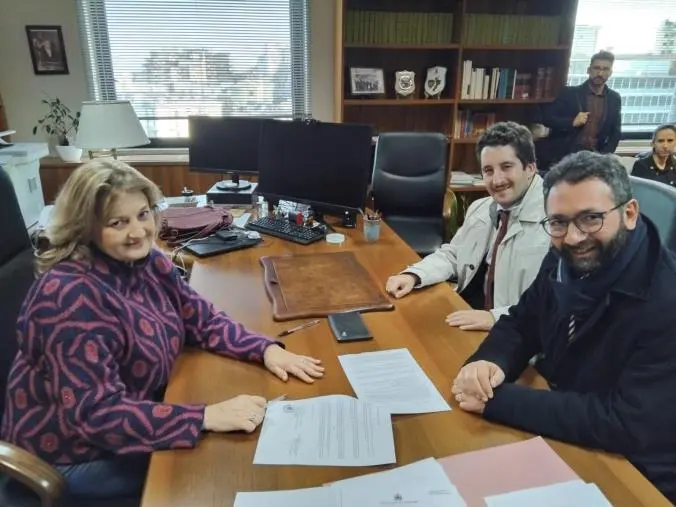 images Siglata convenzione tra Comune e Tribunale di Catanzaro per lo svolgimento di lavori di pubblica utilità da parte di imputati  
