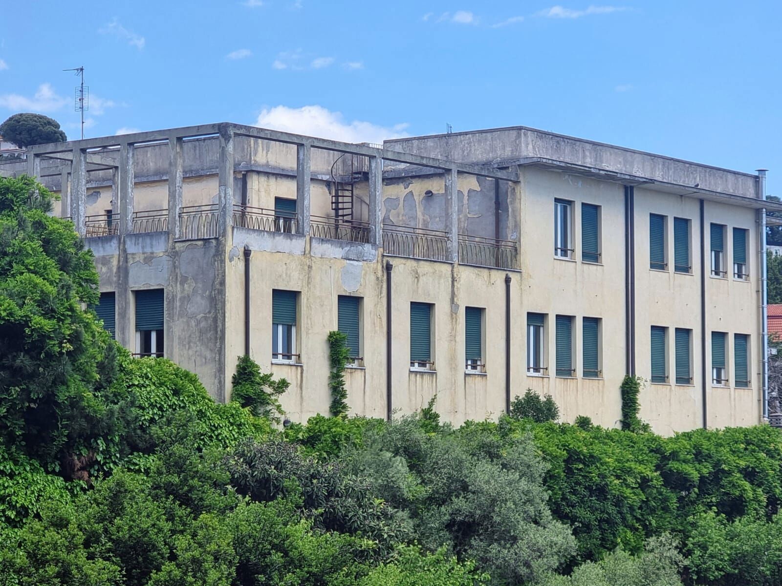 images Catanzaro, Provincia: "Al via i lavori per il recupero dell'immobile in via Smaldone con un finanziamento da 2,4 milioni" 