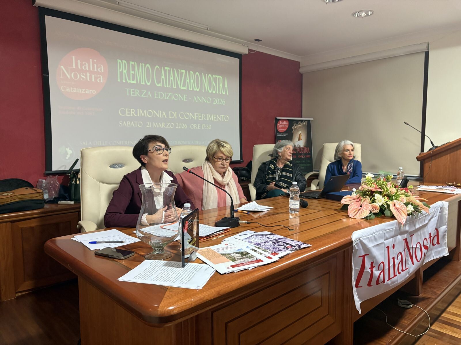Terza edizione del Premio "Catanzaro Nostra": celebrati i cittadini che difendono il territorio images Terza edizione del Premio "Catanzaro Nostra": celebrati i cittadini che difendono il territorio