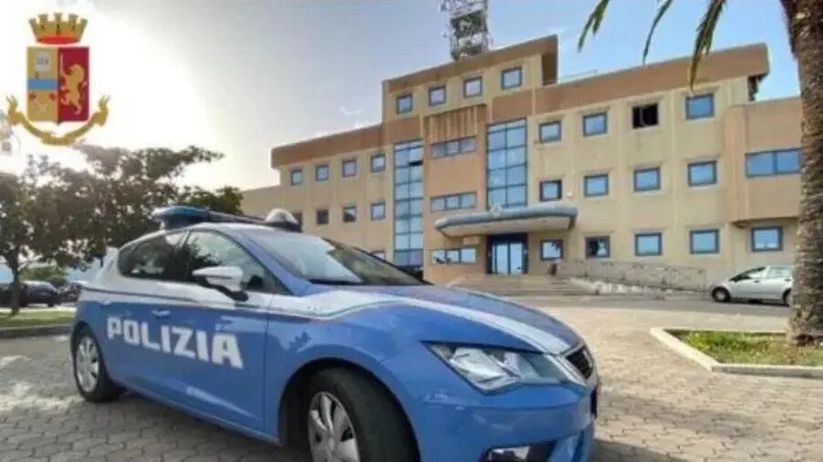 images Aggredirono la troupe durante un servizio televisivo a Lamezia: denunciati 