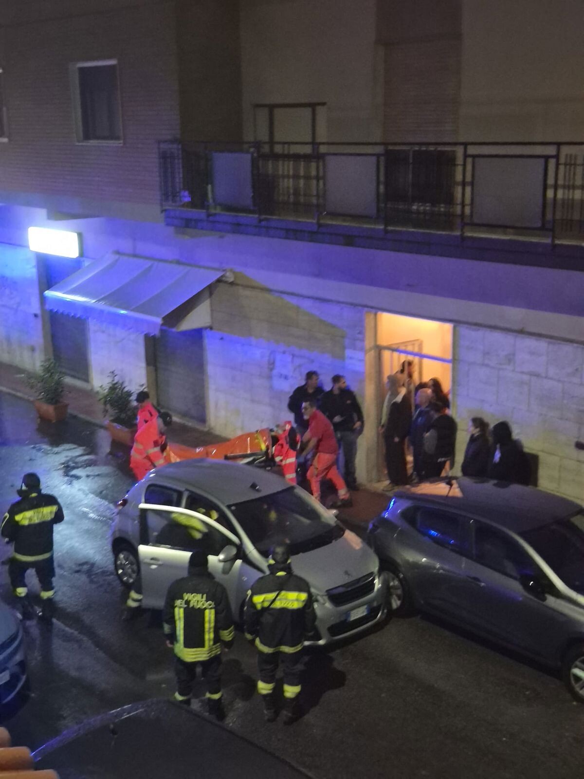 Tombino si apre a Catanzaro: automobilista sbanda e finisce in ospedale images Tombino si apre a Catanzaro: automobilista sbanda e finisce in ospedale