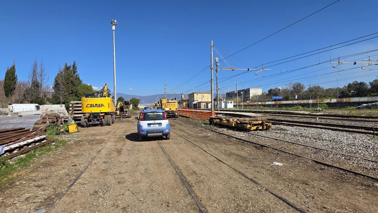 Furto di rame nel cantiere ferroviario di San Pietro a Maida: quattro denunciati images Furto di rame nel cantiere ferroviario di San Pietro a Maida: quattro denunciati