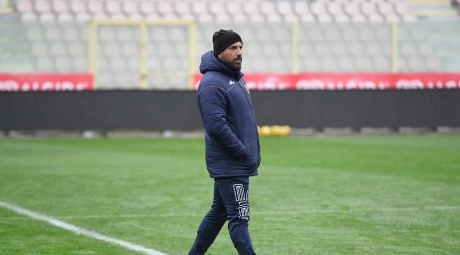 images Us Catanzaro 1929, mister Calabro prima della sfida con il Catania: "Sarà come giocare in uno stadio pieno"