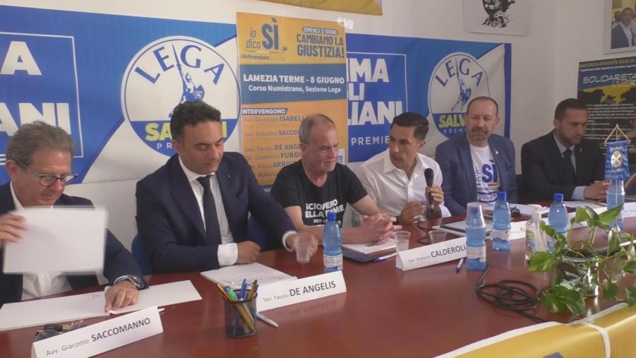 Referendum giustizia, Calderoli (Lega): "Silenzio generale, avanti con sciopero della fame" images Referendum giustizia, Calderoli (Lega): "Silenzio generale, avanti con sciopero della fame"