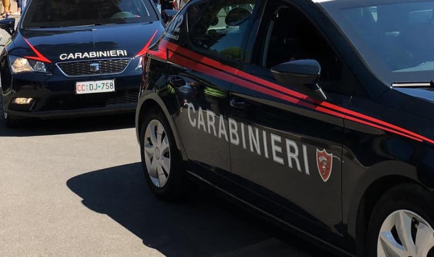 images Girava per Cosenza con un trolley, ma dentro c'era un chilo di droga: arrestato un nigeriano