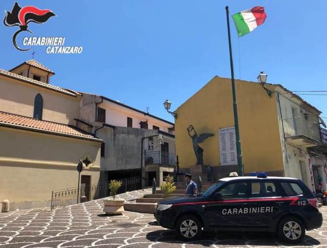 images Furto allo Sda di Marcellinara, 46enne passa dai domiciliari all'obbligo di dimora