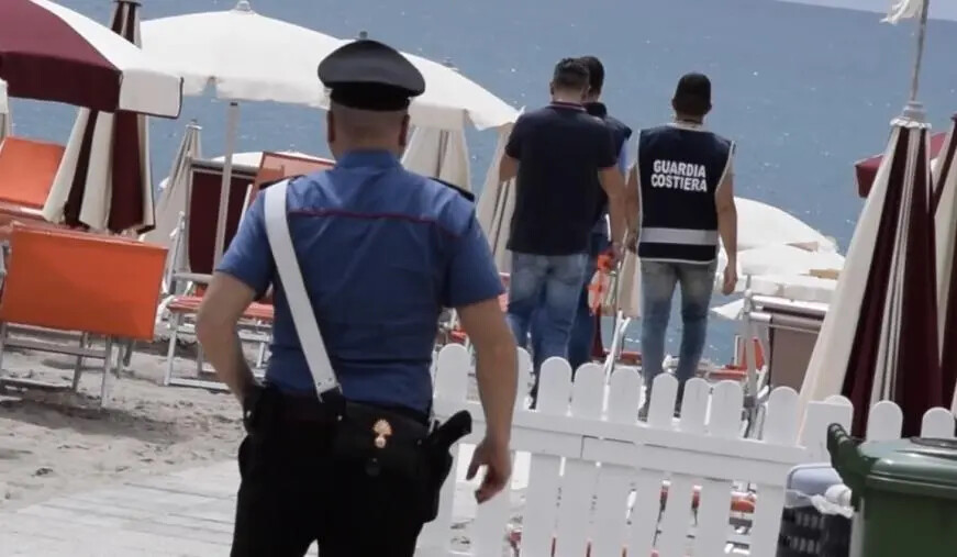 Strutture turistiche e lidi nel mirino delle Forze dell'ordine, controlli e sequestri nel Crotonese images Strutture turistiche e lidi nel mirino delle Forze dell'ordine, controlli e sequestri nel Crotonese