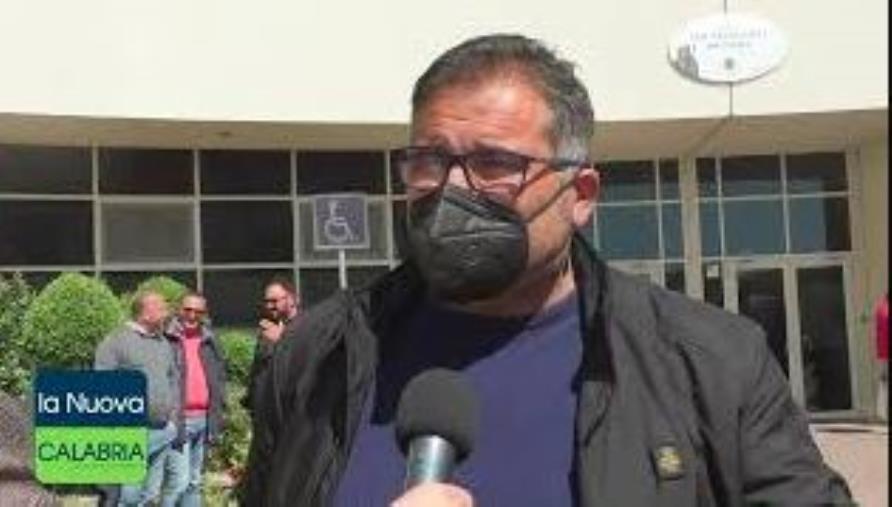 images E' allarme carenza idrica, sit-in alla Cittadella dei coltivatori: "Dobbiamo abbandonare i raccolti"