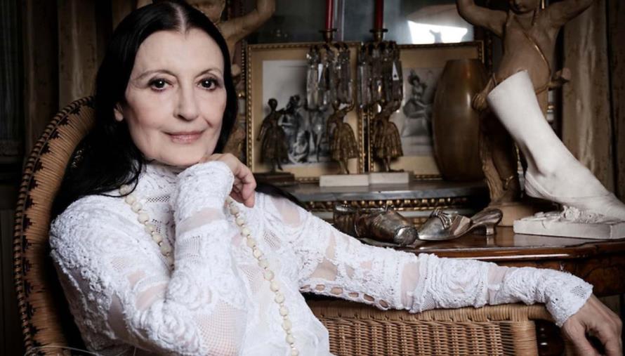Addio a Carla Fracci. Quando l'etoile della danza ha incantato anche la Calabria images Addio a Carla Fracci. Quando l'etoile della danza ha incantato anche la Calabria