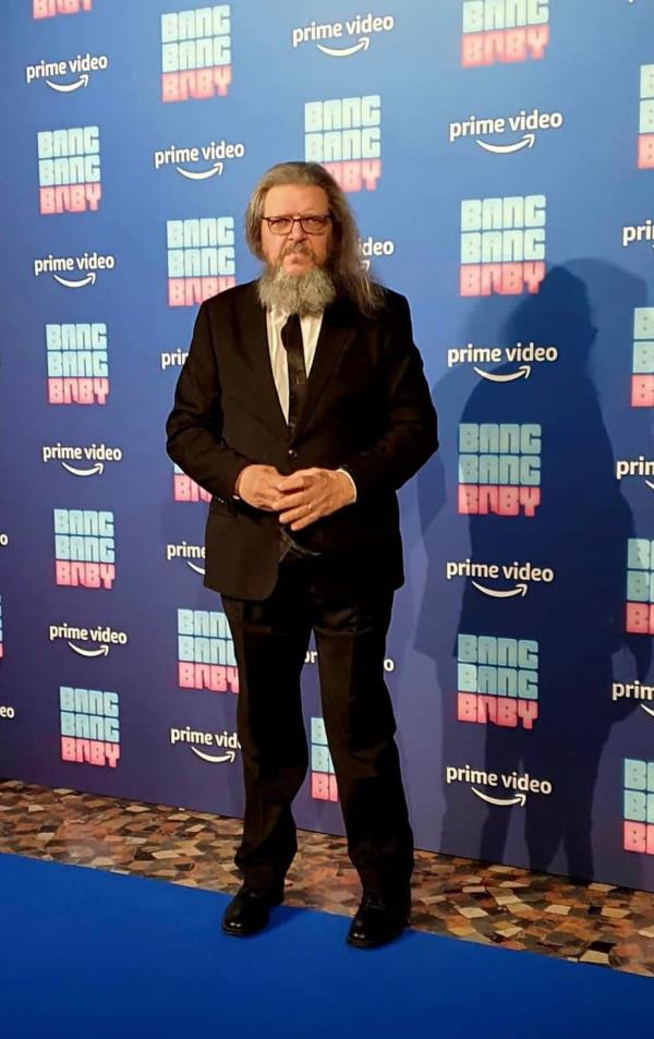 Cinema, l’attore cosentino Carmelo Giordano fra i protagonisti della nuova serie Amazon "Bang Bang Baby" images Cinema, l’attore cosentino Carmelo Giordano fra i protagonisti della nuova serie Amazon "Bang Bang Baby"