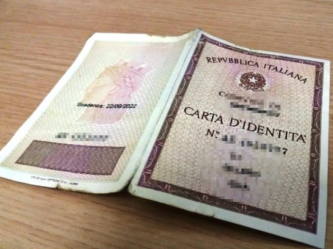 images Carta d'identità da rinnovare, Iemma e Arcuri: "I cittadini riceveranno un avviso tramite app Io"