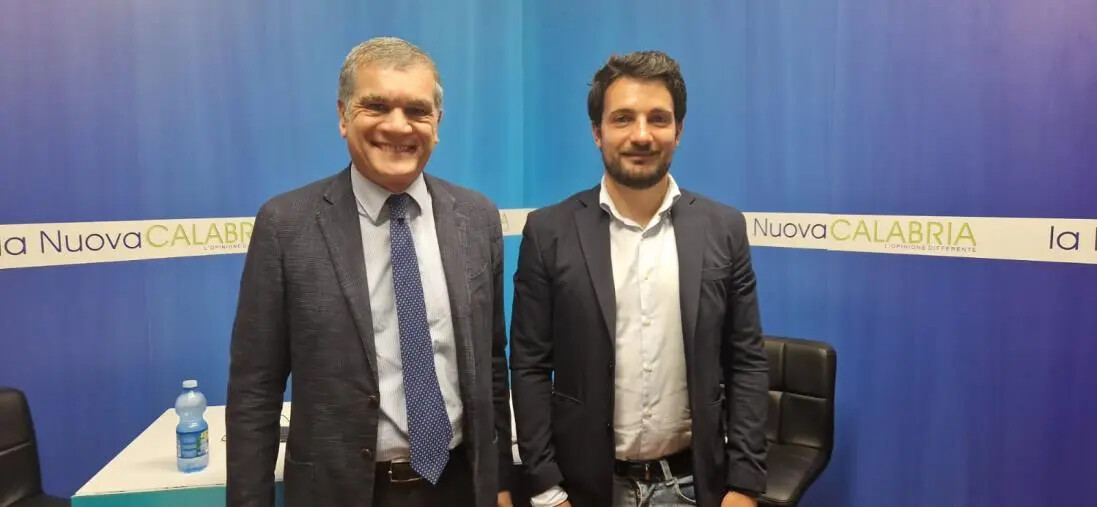 Catanzaro Capitale, l'assessore Casalinuovo risponde ai cittadini su verde e decoro urbano (DIRETTA) images Catanzaro Capitale, l'assessore Casalinuovo risponde ai cittadini su verde e decoro urbano (DIRETTA)