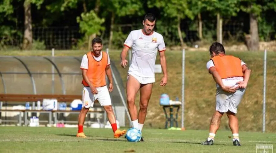 Us Catanzaro 1929, in programma due allenamenti congiunti con Pontano e Latina images Us Catanzaro 1929, in programma due allenamenti congiunti con Pontano e Latina