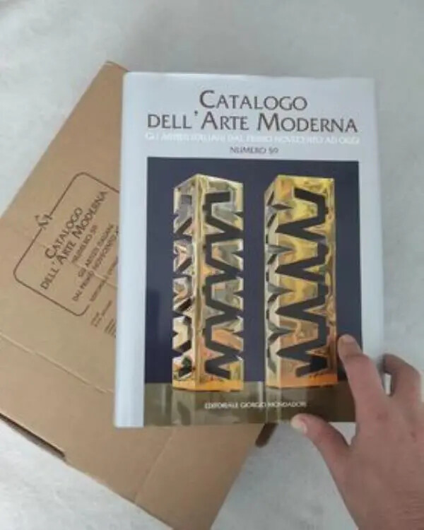 Alcuni lavori di Pierangela Bilotta, artista di Petilia Policastro, pubblicati sul Catalogo di Arte Moderna di Mondadori images Alcuni lavori di Pierangela Bilotta, artista di Petilia Policastro, pubblicati sul Catalogo di Arte Moderna di Mondadori