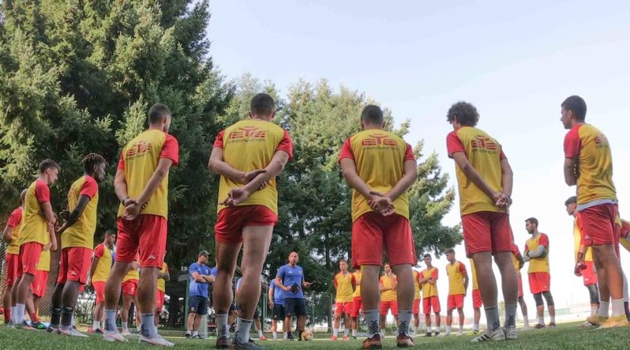 images Us Catanzaro 1929, il tecnico Calabro alla vigila della gara di Coppa: "Difficoltà del periodo contro un avversario di categoria superiore"