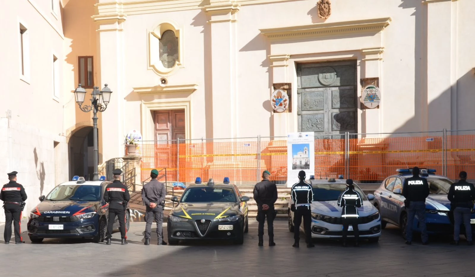 Maxi controlli a Crotone: affitti in nero, immobili irregolari e 41 extracomunitari identificati