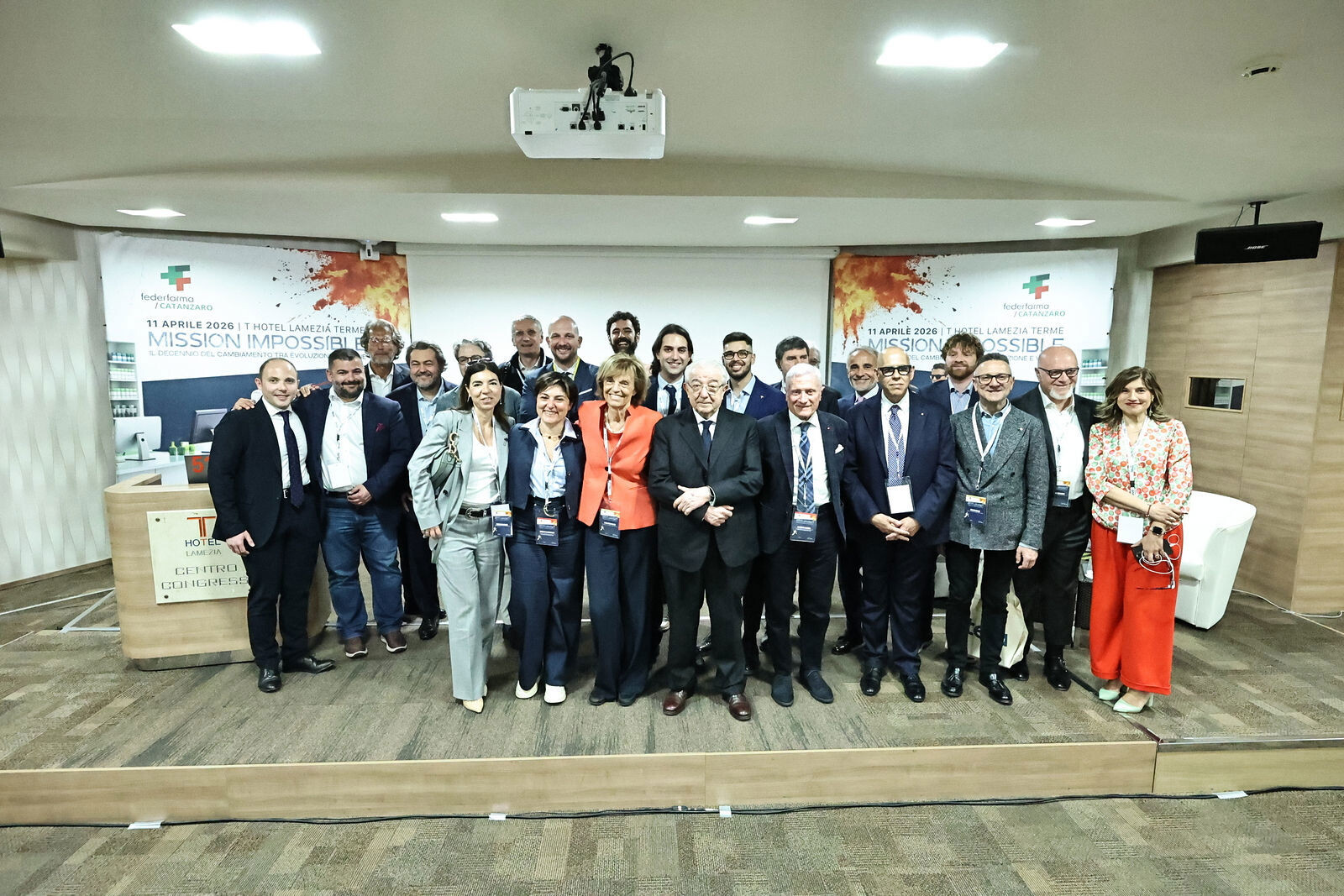 images "Mission impossible" compiuta per Federfarma Catanzaro: 10 anni di successi per il convegno annuale dei farmacisti