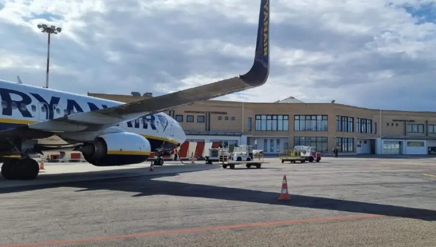 Continuità aeroporto di Crotone, l'appello del comitato images Continuità aeroporto di Crotone, l'appello del comitato