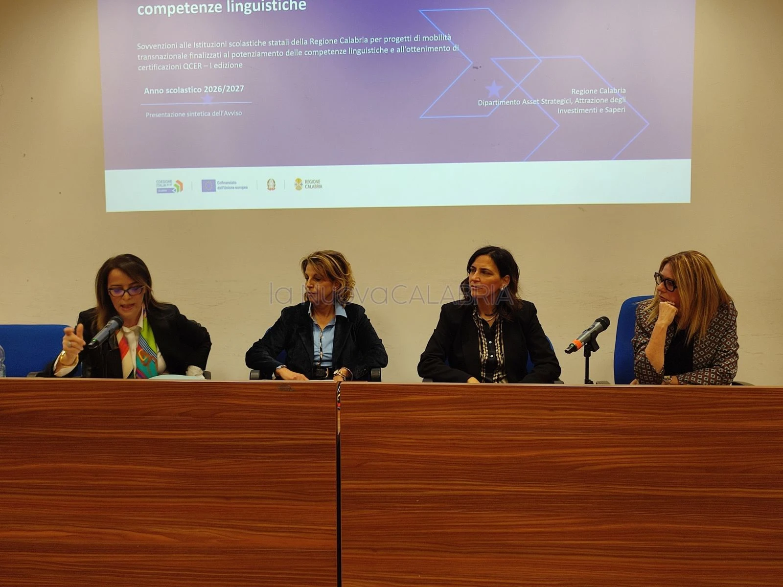 "Potenziamento delle competenze linguistiche": presentato il nuovo bando in Cittadella Regionale