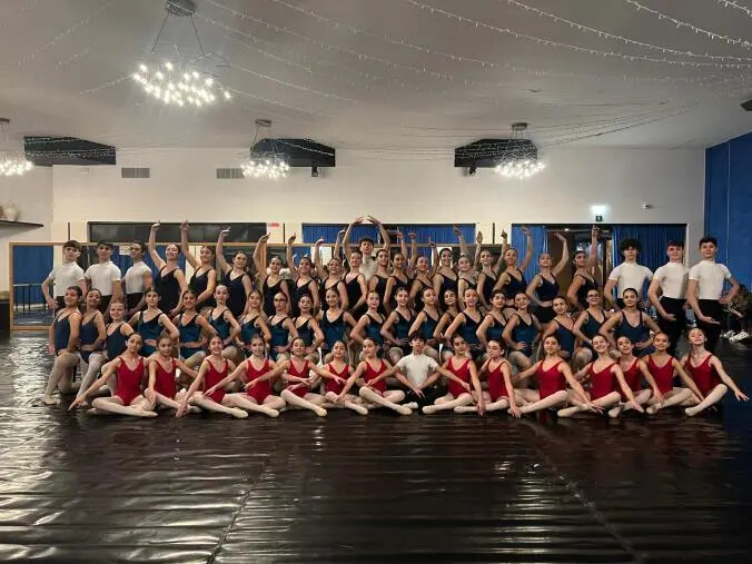 Artedenza e la scuola di ballo del teatro Politeama di Catanzaro confermano il loro primato indiscusso in ambito tersicoreo images Artedenza e la scuola di ballo del teatro Politeama di Catanzaro confermano il loro primato indiscusso in ambito tersicoreo