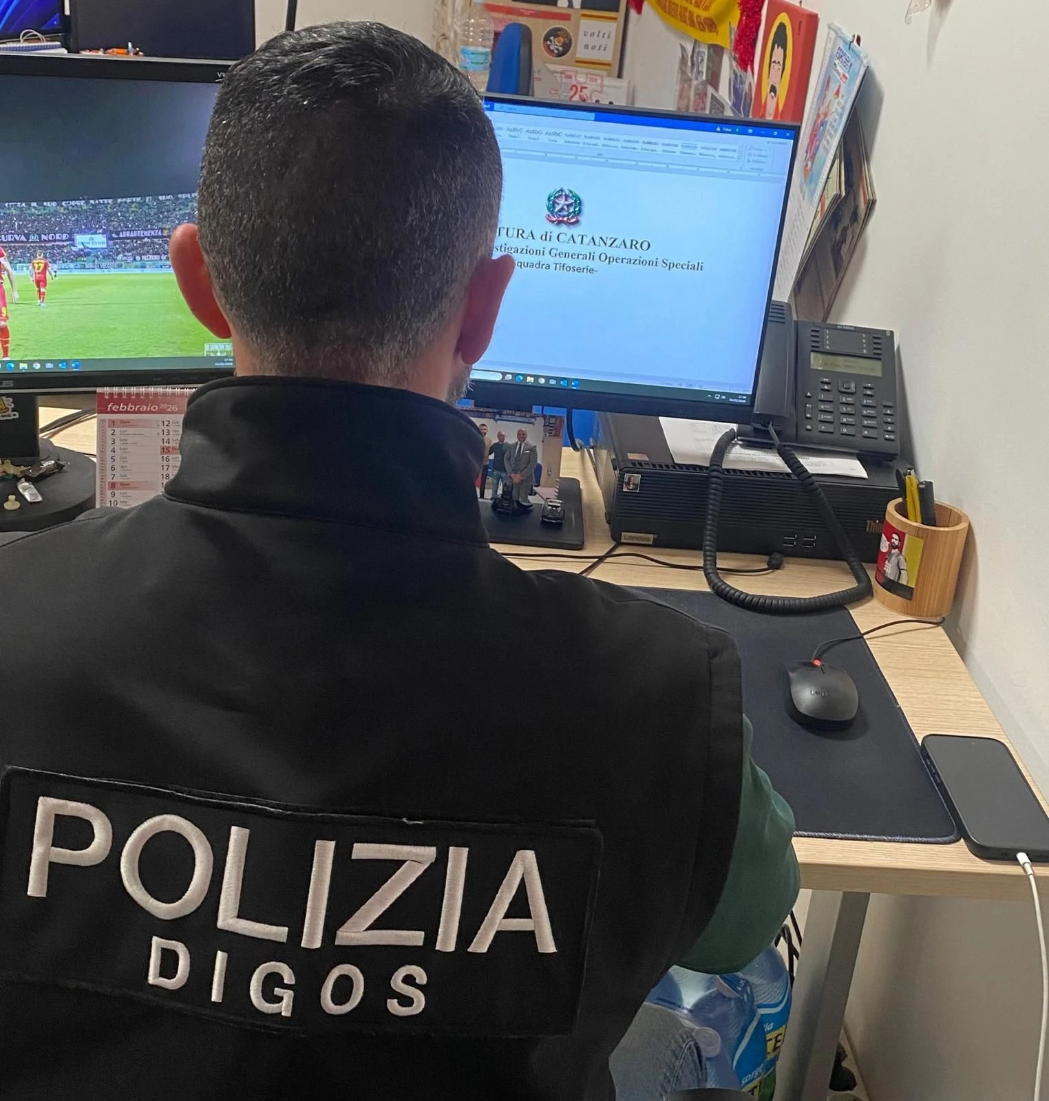 Catanzaro, lancio di un petardo durante la partita con il Cesena: Daspo ad un 24enne