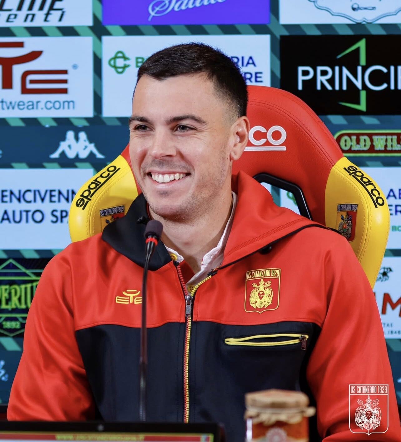 images Pontisso trascina il Catanzaro: “Gol importante, ma contano i tre punti. Questa squadra non molla mai”