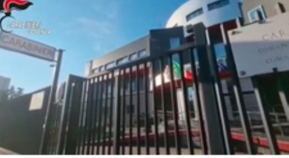 images Cosenza, non accetta la fine della relazione e diventa aggressivo e violento: arrestato