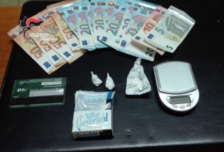 I Carabinieri di Lamezia Terme sequestrano un centro benessere abusivo: è di un noto imprenditore della città images I Carabinieri di Lamezia Terme sequestrano un centro benessere abusivo: è di un noto imprenditore della città