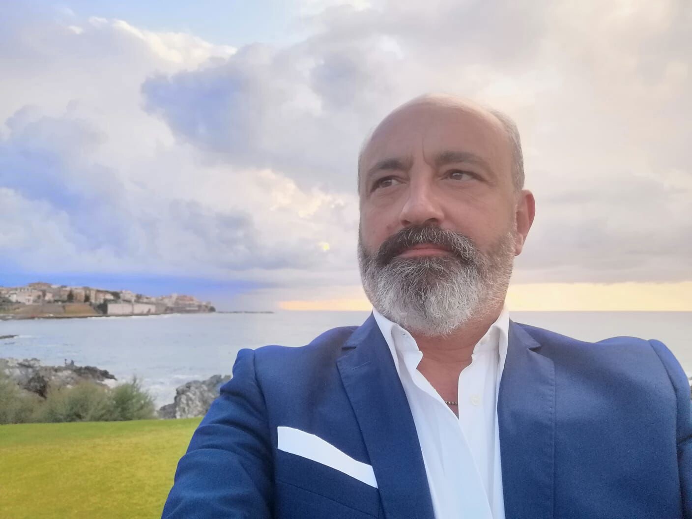 Lettera aperta del dottor Vincenzo Nicotera: "serve patto tra Regione, terzo Settore e privato"
images Lettera aperta del dottor Vincenzo Nicotera: "serve patto tra Regione, terzo Settore e privato"