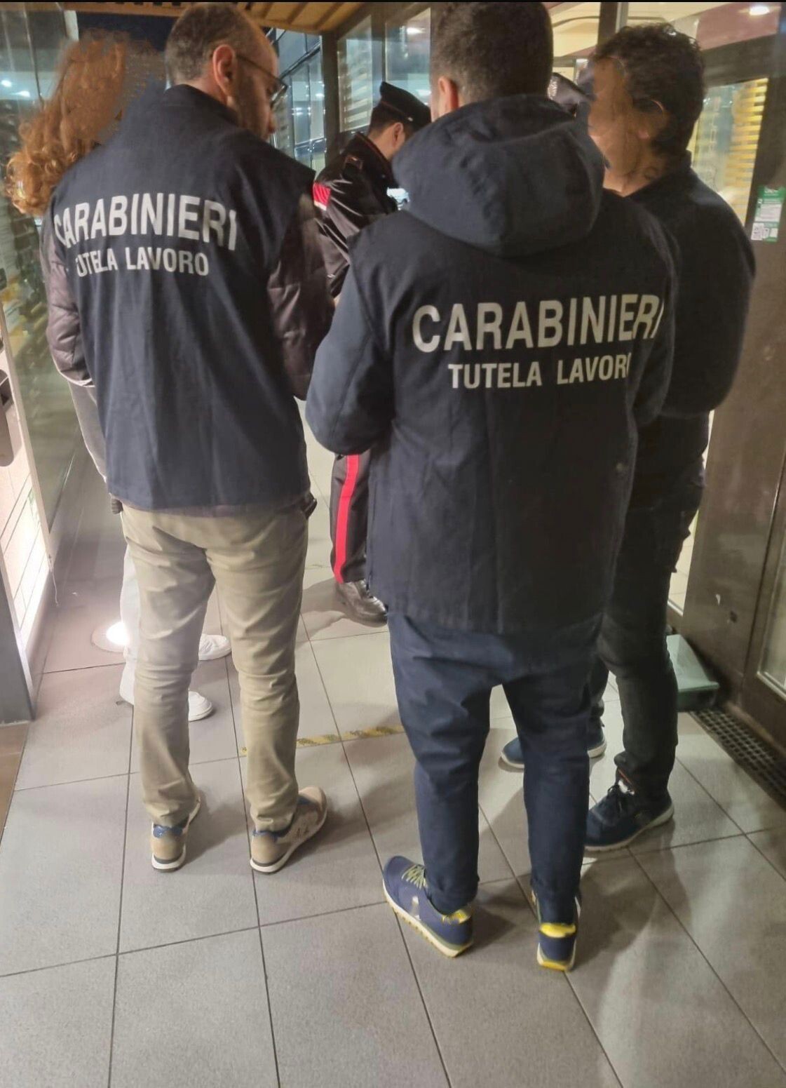 images Catanzaro, controlli dei carabinieri su tutela del lavoro: sospese 4 attività imprenditoriali 