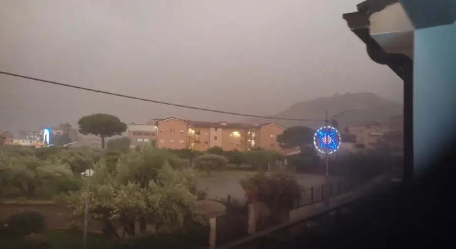 Catanzaro, bomba d’acqua sul quartiere di Santa Maria (VIDEO) images Catanzaro, bomba d’acqua sul quartiere di Santa Maria (VIDEO)