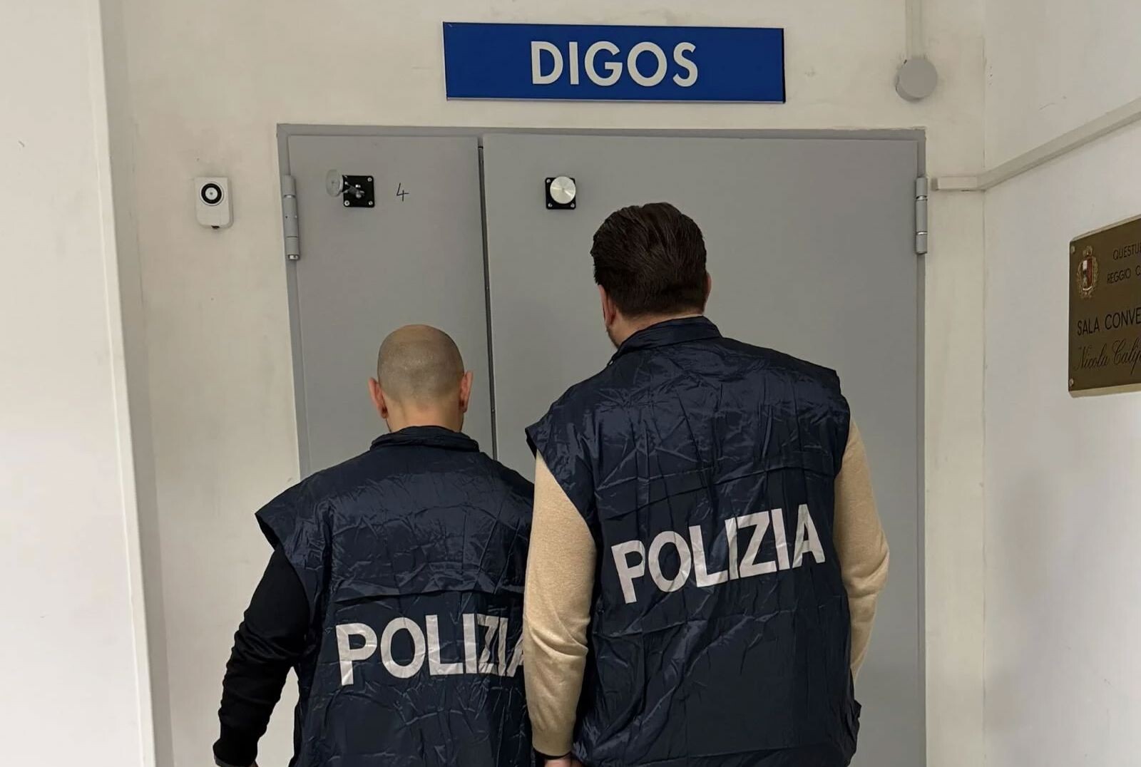 images Reggina-Acireale, entra abusivamente in Curva Sud nonostante il Daspo: scatta l’arresto