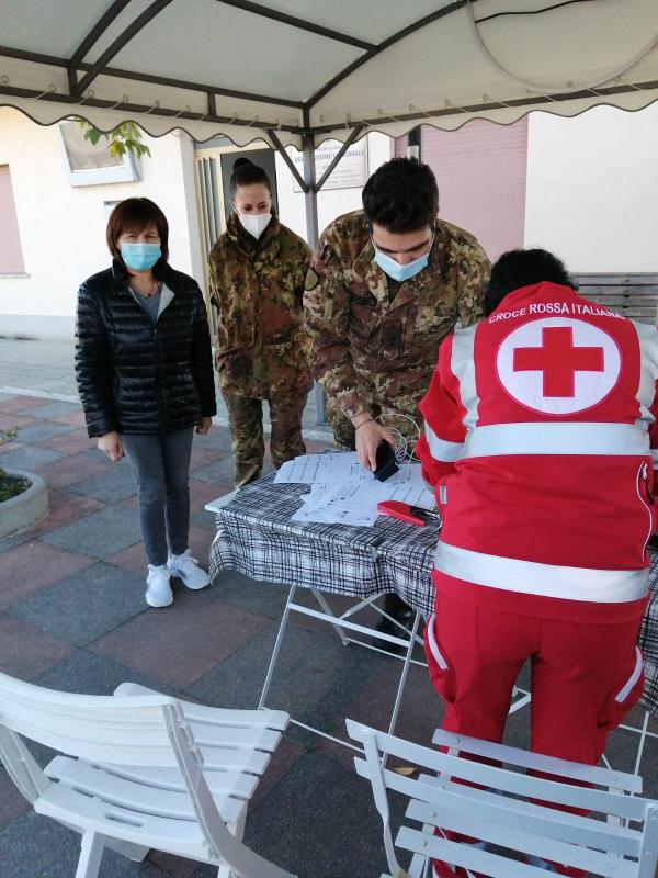 images Covid 19, Riace: l’Esercito Italiano somministra la terza dose di vaccino domiciliare ai  soggetti fragili