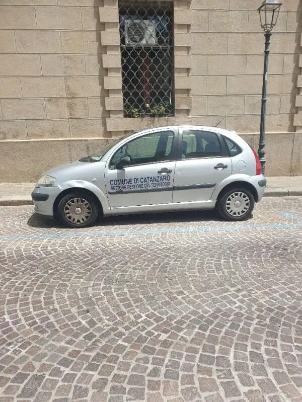 images Parcheggio Politeama, Riccio: "Si usino stalli per auto del Comune liberando quelli in centro"