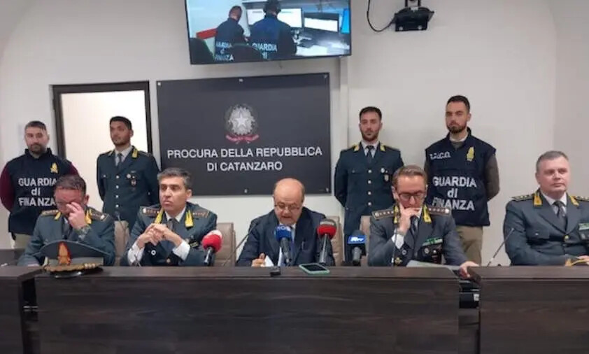 images Operazione "Call me", Curcio: "La 'ndrina La Rosa impartiva direttive dal carcere grazie all'uso di cellulari e tablet"