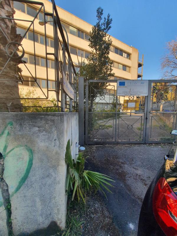 images Rotundo (Fare per Catanzaro): "Gli uffici del Centro per l'impiego offesi dall'incuria e i telefoni squillano a vuoto"