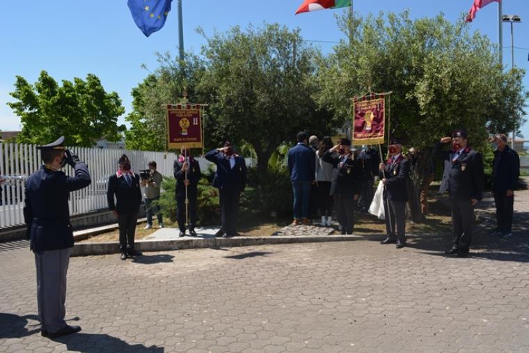 Lamezia Terme. La Polizia di Stato commemora il Vice Sovrintendente Pietro Caligiuri, vittima del dovere  images Lamezia Terme. La Polizia di Stato commemora il Vice Sovrintendente Pietro Caligiuri, vittima del dovere