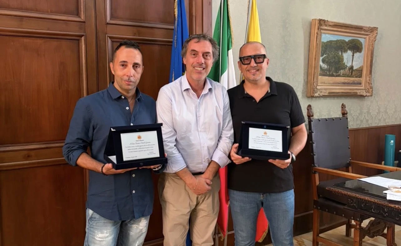 Catanzaro, il sindaco Fiorita riceve i produttori musicali Ivan Nasini e Danilo Gariani