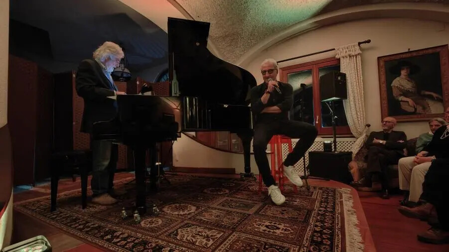 La testa è donna, uno spunto di Piero Ciampi interpretato alla grande da Peppe Fonte e Riccardo Biseo images La testa è donna, uno spunto di Piero Ciampi interpretato alla grande da Peppe Fonte e Riccardo Biseo