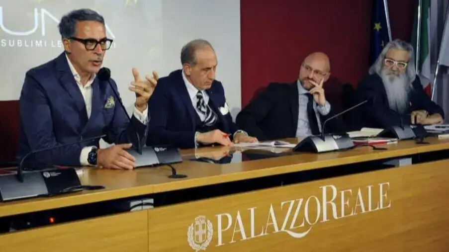images Palazzo Reale di Milano ha ospitato la presentazione del libro del professore calabrese Raffaele Gaetano