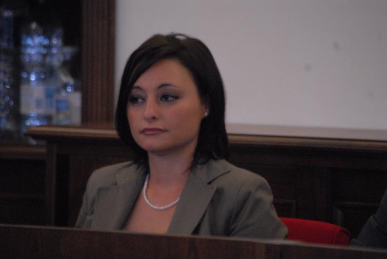 images Regionali. L'ex assessore di Squillace Ciciarello candidata con Aiello: "Le priorità: onestà e trasparenza"