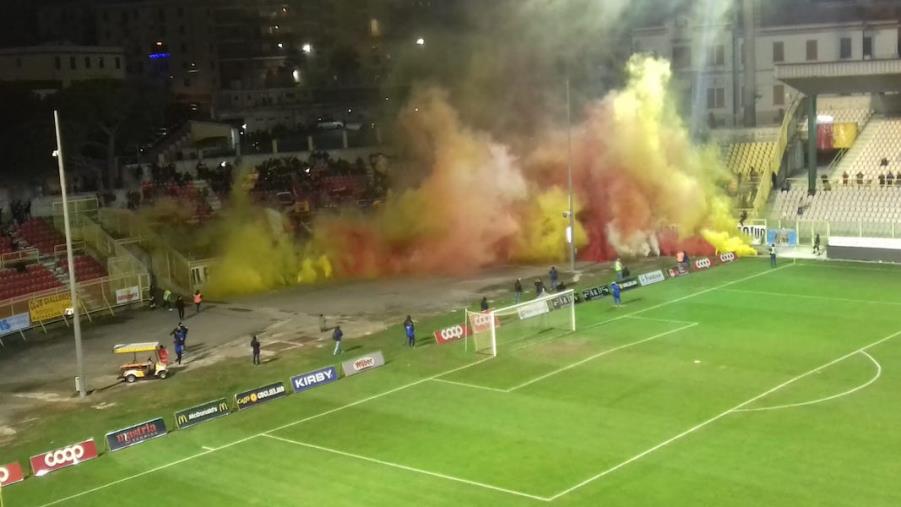 images Catanzaro - Spezia, biglietti finiti per la curva Ovest